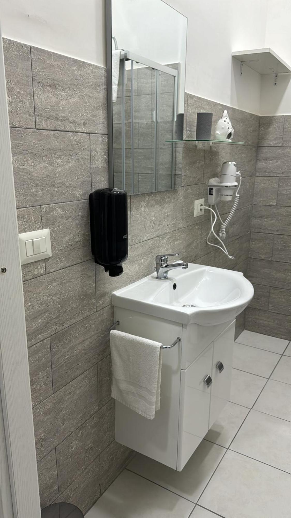 Garibaldi Guest House Napoli Dış mekan fotoğraf